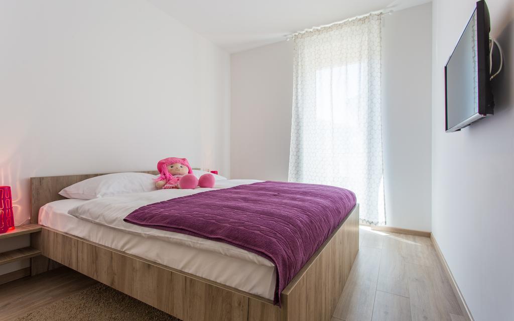 Apartments Viktorija باشْكا المظهر الخارجي الصورة