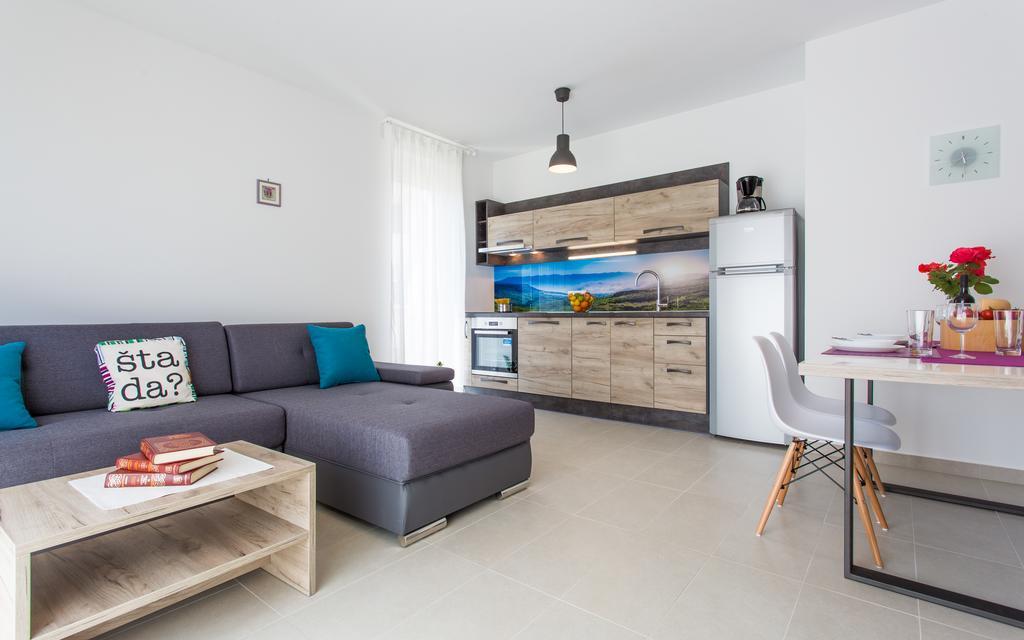 Apartments Viktorija باشْكا المظهر الخارجي الصورة